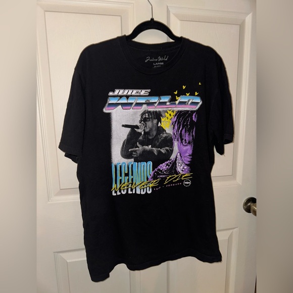 Juice Wrld Black Graphic T-Shirt Purple and Yellow Accents L music streetwear - Picture 1 of 7